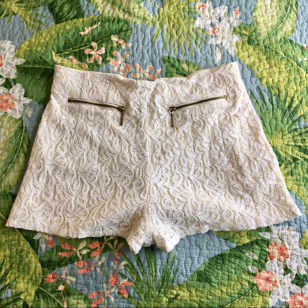 Charlotte Russe short ivory cream lace shorts